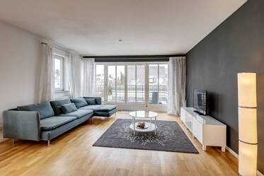 Appartement très beau et meublé à Obermenzing