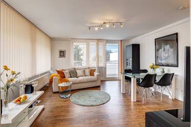 Appartement très beau et meublé à Oberschleißheim