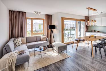 Appartement de 4 pièces de haute qualité à Pasing