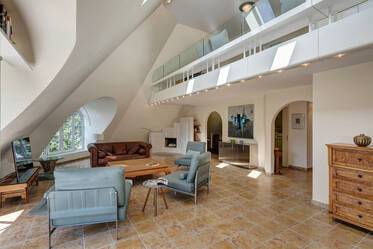 Appartement de 4,5 pièces inondé de lumière avec galerie
