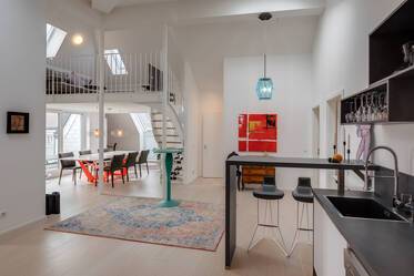 Appartement de qualité sur le toit à Schwabing