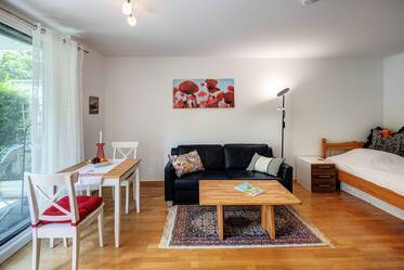 Appartement d&#039;une pièce avec jardin et terrasse inclus