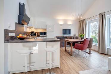 Appartement sous les toits très beau et meublé à Fasanerie