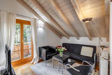 Appartement au dernier étage à Solln à louer 