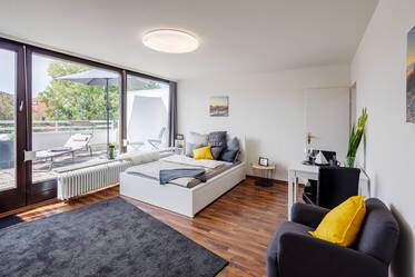 Appartement avec terrasse sur le toit beau et meublé à Sendling
