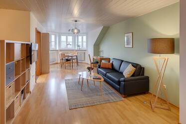 Appartement sous les toits mobilier attrayant à Oberschleißheim