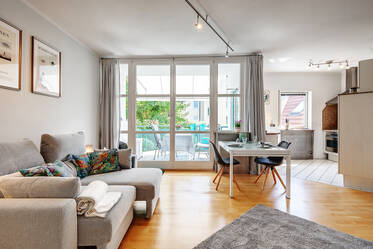 Appartement avec terrasse sur le toit beau et meublé à Maxvorstadt