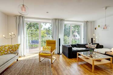 Appartement style maisonnette très beau et meublé à Trudering