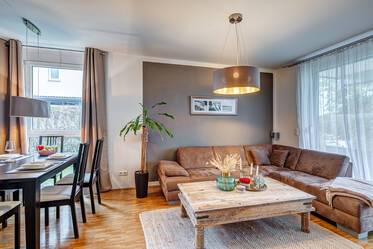 Appartement style maisonnette très beau et meublé à Garching