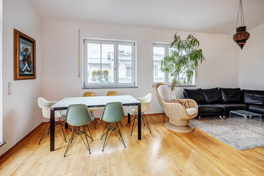 Appartement meublé avec terrasse sur le toit à Fürstenried