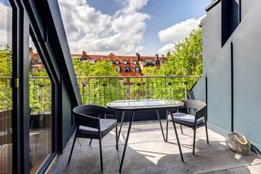 Appartement avec terrasse sur le toit très beau et meublé à Schwabing