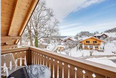 Appartement sous les toits très beau et meublé à Bad Heilbrunn