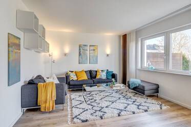 Maison mitoyenne placée au milieu de la rangée très beau et meublé à Oberschleißheim