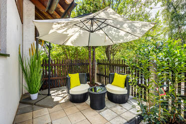 Appartement meublé au rez-de-chaussée avec belle terrasse