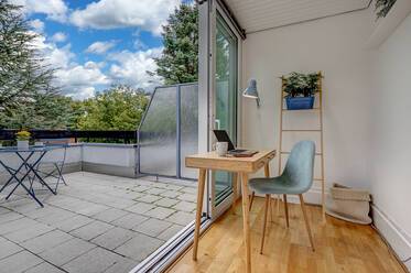 Appartement style maisonnette beau et meublé à Pasing