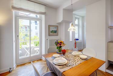Location d'un appartement de 2,5 pièces ensoleillé dans un bâtiment arrière