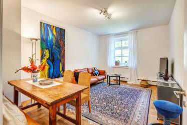 Appartement d&#039;époque de 2 pièces à louer à Sendling
