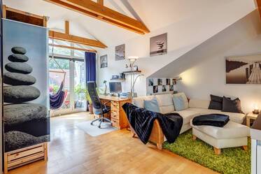 Appartement sous les toits très attrayant et meublé à Eching