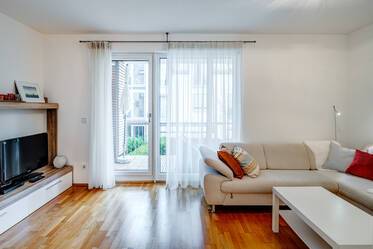 Appartement 2 pièces avec balcon, près du Jardin anglais