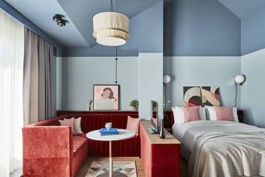 Schwan Locke | Theresienwiese | Terrace Suite 