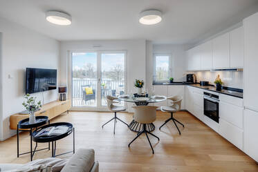 Appartement très beau et meublé à Neuaubing