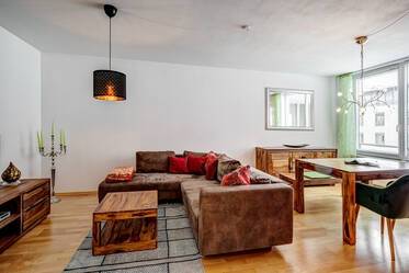 Appartement beau et meublé à Obersendling