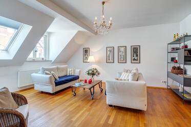 Appartement sous les toits très beau et meublé à Lehel