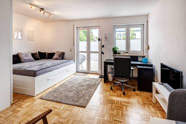 A louer : appartement au rez-de-chaussée avec grande terrasse