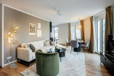 Appartement très beau et meublé à Pasing