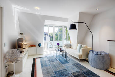Appartement sous les toits luxueusement meublé à Solln