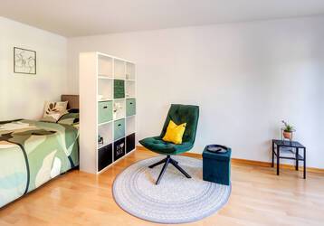 Appartement lumineux et moderne avec balcon à louer