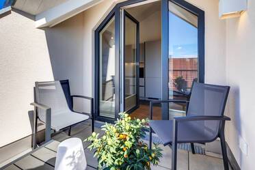 Appartement sous les toits très beau et meublé à Aschheim