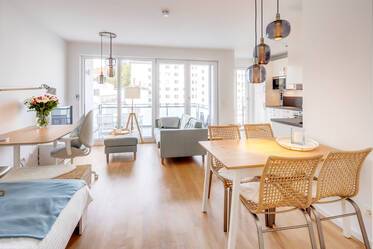 Appartement beau et meublé à Sendling