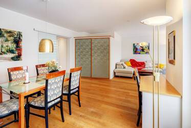 Appartement avec terrasse sur le toit très beau et meublé à Thalkirchen