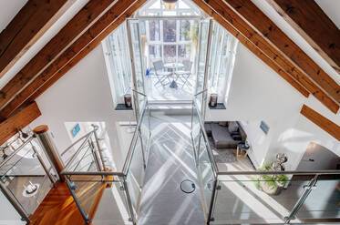 Appartement galerie avec jardin d&#039;hiver et terrasses sur le toit