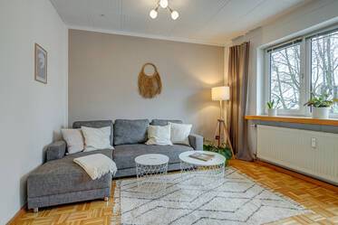 Charmant appartement avec balcon, mobilier en grande partie neuf