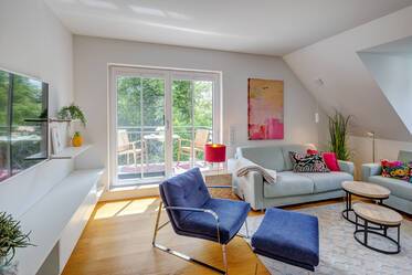 Appartement avec terrasse sur le toit très beau et meublé à Waldtrudering