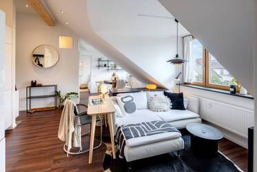 Appartement mansardé élégant et de bon goût à louer