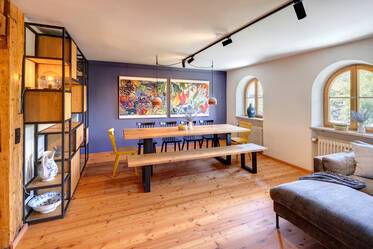 Charmant appartement dans une maison de famille historique à Ostin