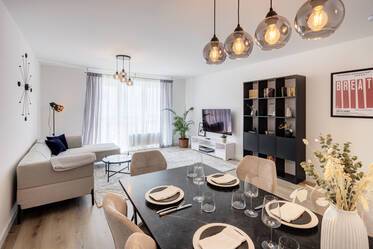 Maison moderne et confortable avec trois balcons