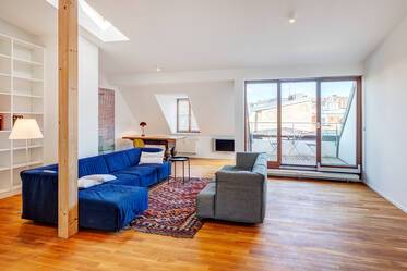 Appartement mansardé lumineux - votre nouvelle maison confortable !