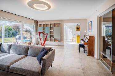 Maison moderne rénovée à louer