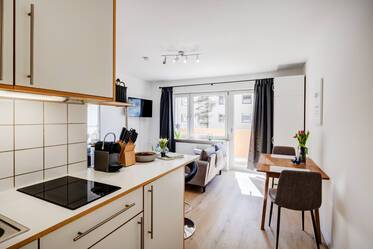 Moosach : appartement nouvellement meublé avec balcon