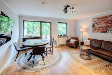 Appartement beau et meublé à Sendling