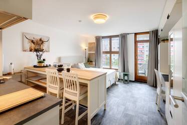 Appartement avec mobilier en grande partie neuf