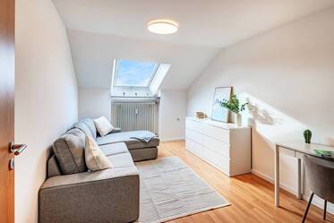 À louer : appartement mansardé lumineux et meublé à Dachau