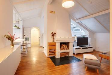 Appartement mansardé à l'ambiance particulière