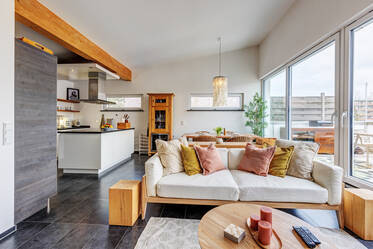 Appartement style maisonnette très beau et meublé à Germering