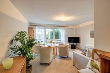 Magnifique appartement de 3 pièces avec accès au jardin