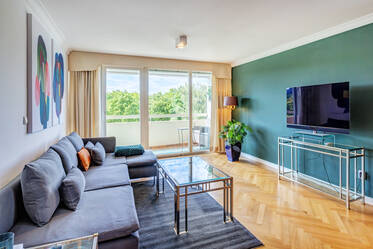 Geräumige 2-Zimmer Wohnung im 6. OG mit Blick ins Grüne